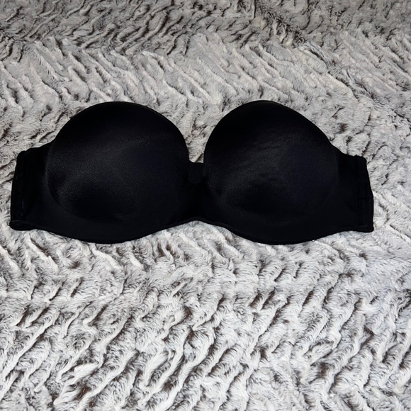 Ambrielle Other - Ambrielle Black Staples Bra